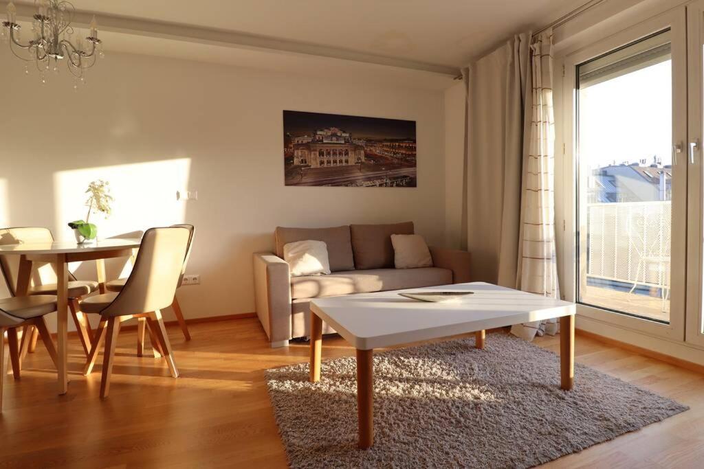 Brilliant View: Balcony Home, Modern, Stylish And Newly Renovated ウィーン エクステリア 写真