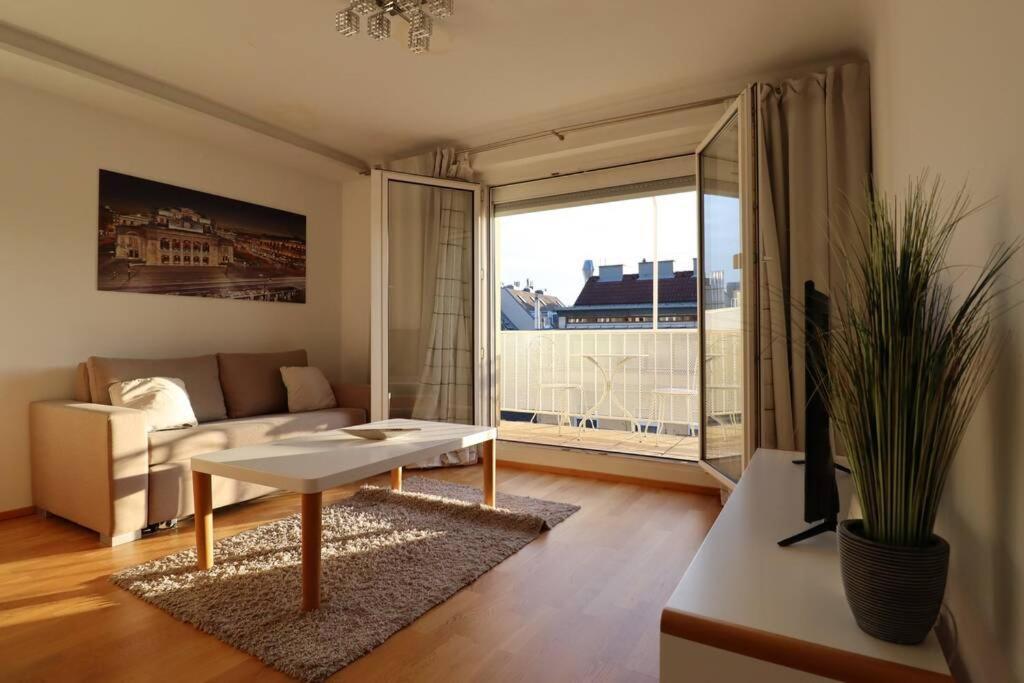 Brilliant View: Balcony Home, Modern, Stylish And Newly Renovated ウィーン エクステリア 写真